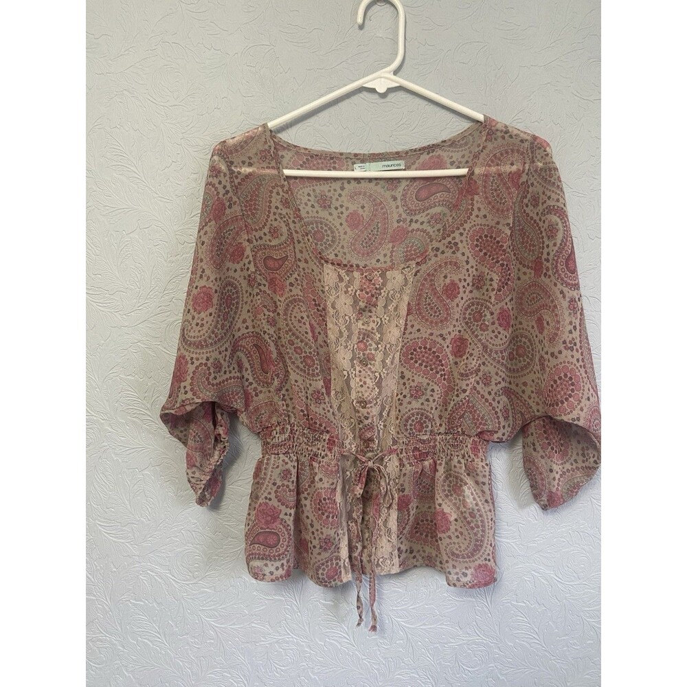 Maurices Size Large Paisley Top E16